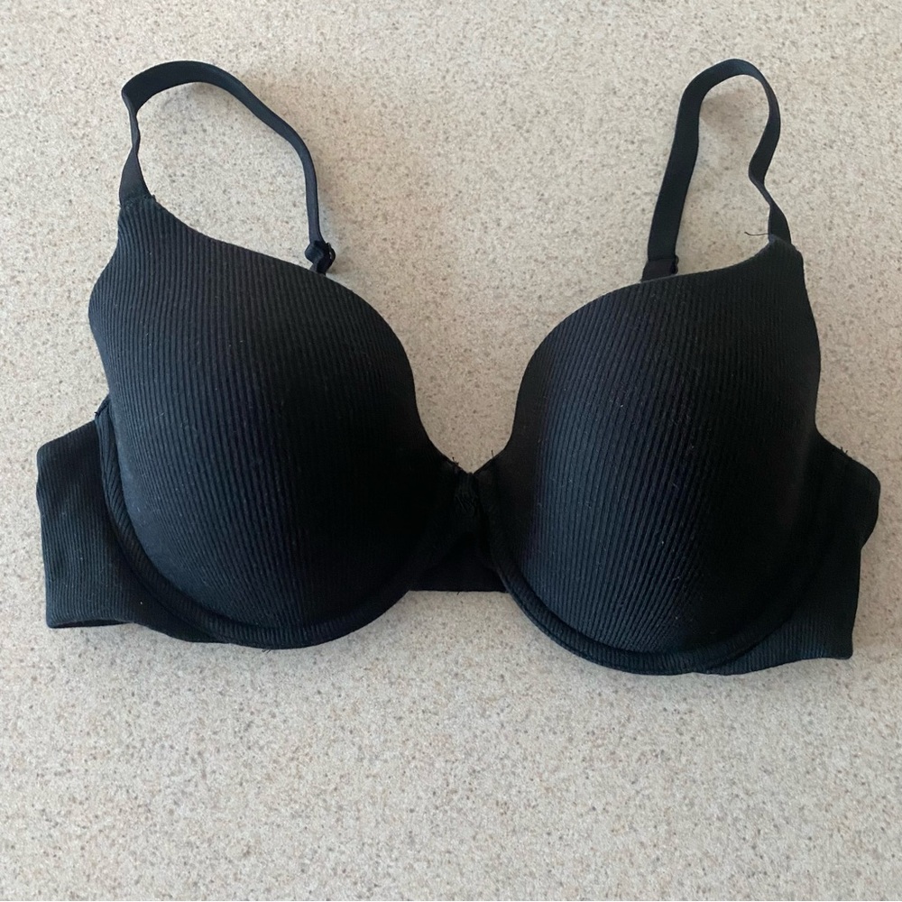 Victoria’s Secret Size 38C Bra